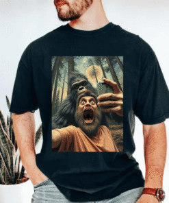 Funny Surprised Scared Man Selfie with Sasquatch Bigfoot T-Shirt, Gorilla Selfie Tee, Funny Gorilla Animal Shirt, Gift for Nature Dino Shirt