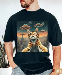 Cat Selfie with Alien Shirt, Cat Selfie with Alien Shirt, UFO Cat Selfie Shirt, Funny Cat Shirt, Cat Meme Shirt, Alien UFO Shirt Cat Lover Shirt Funny UFO Cat Selfie Tee
